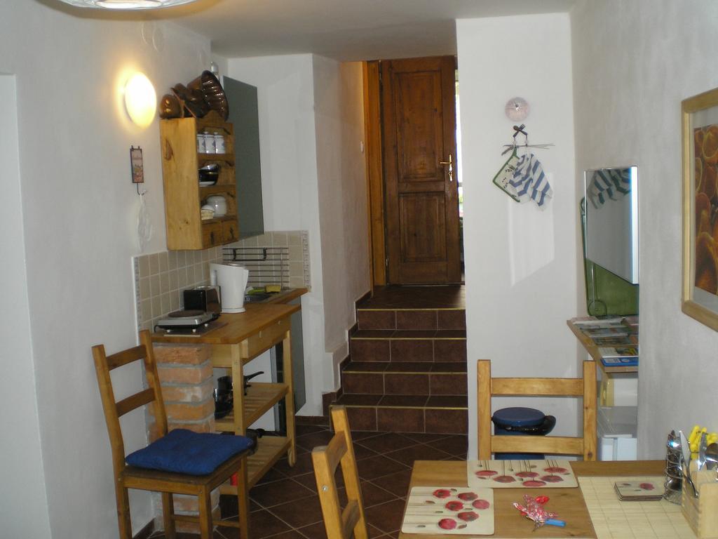 Apartman Havenatura Mikulov Exteriör bild