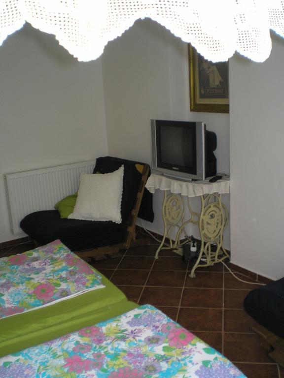 Apartman Havenatura Mikulov Exteriör bild