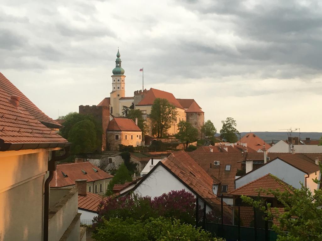 Apartman Havenatura Mikulov Exteriör bild